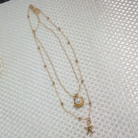 Dainty Gold and White Shell Necklace Set w/ ImPress Pedicure Press On Nails 🏖️ - Picture 12 of 12